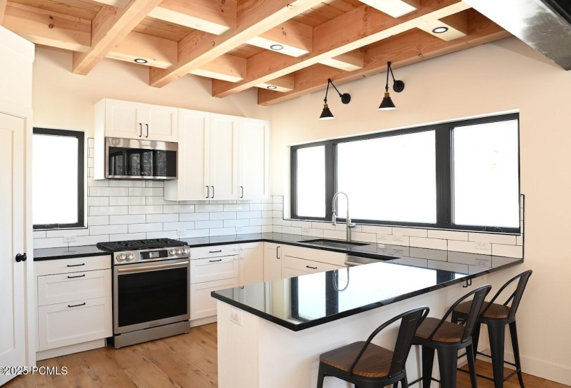 12_kitchen