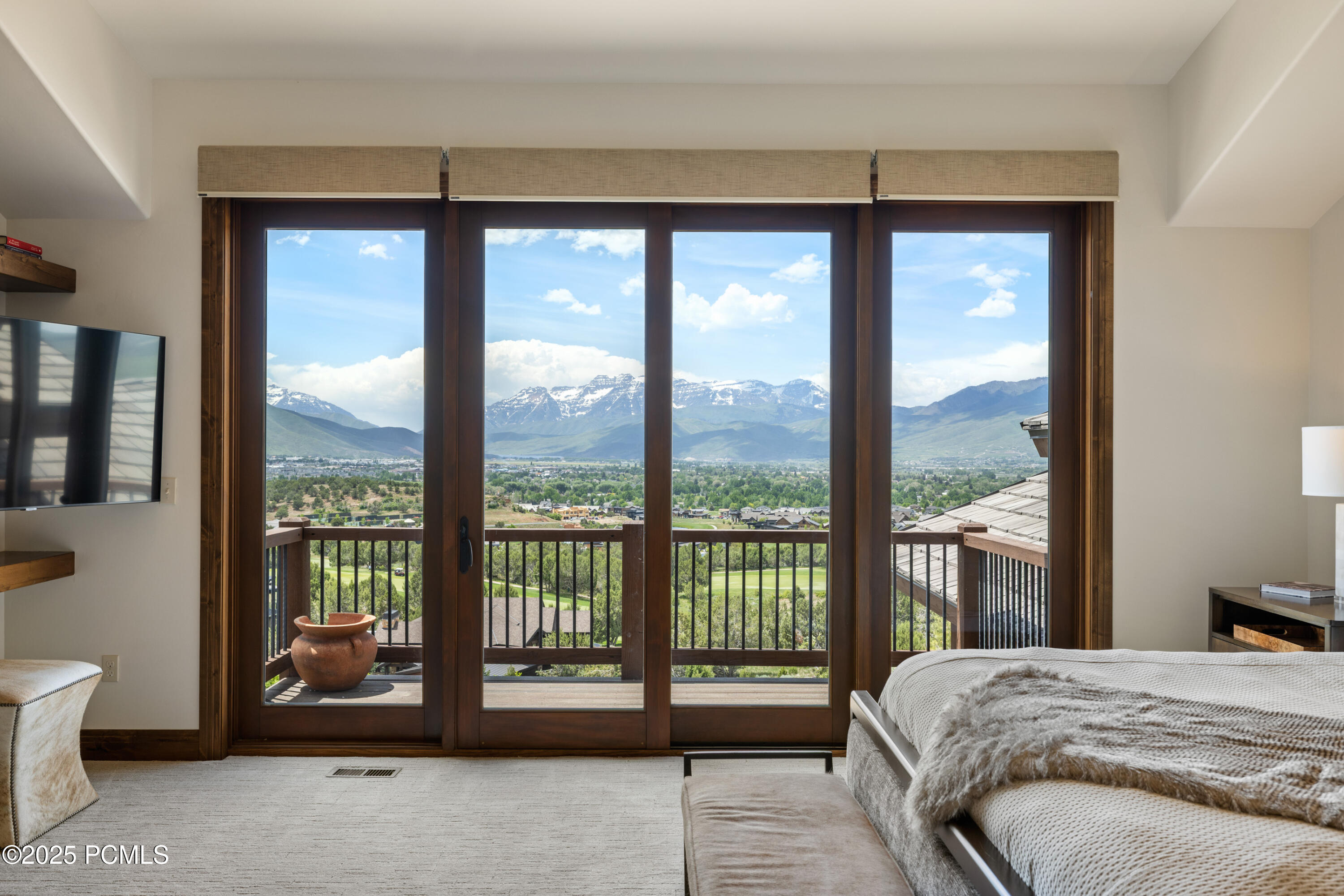 2314eFlattopMountainDr-21