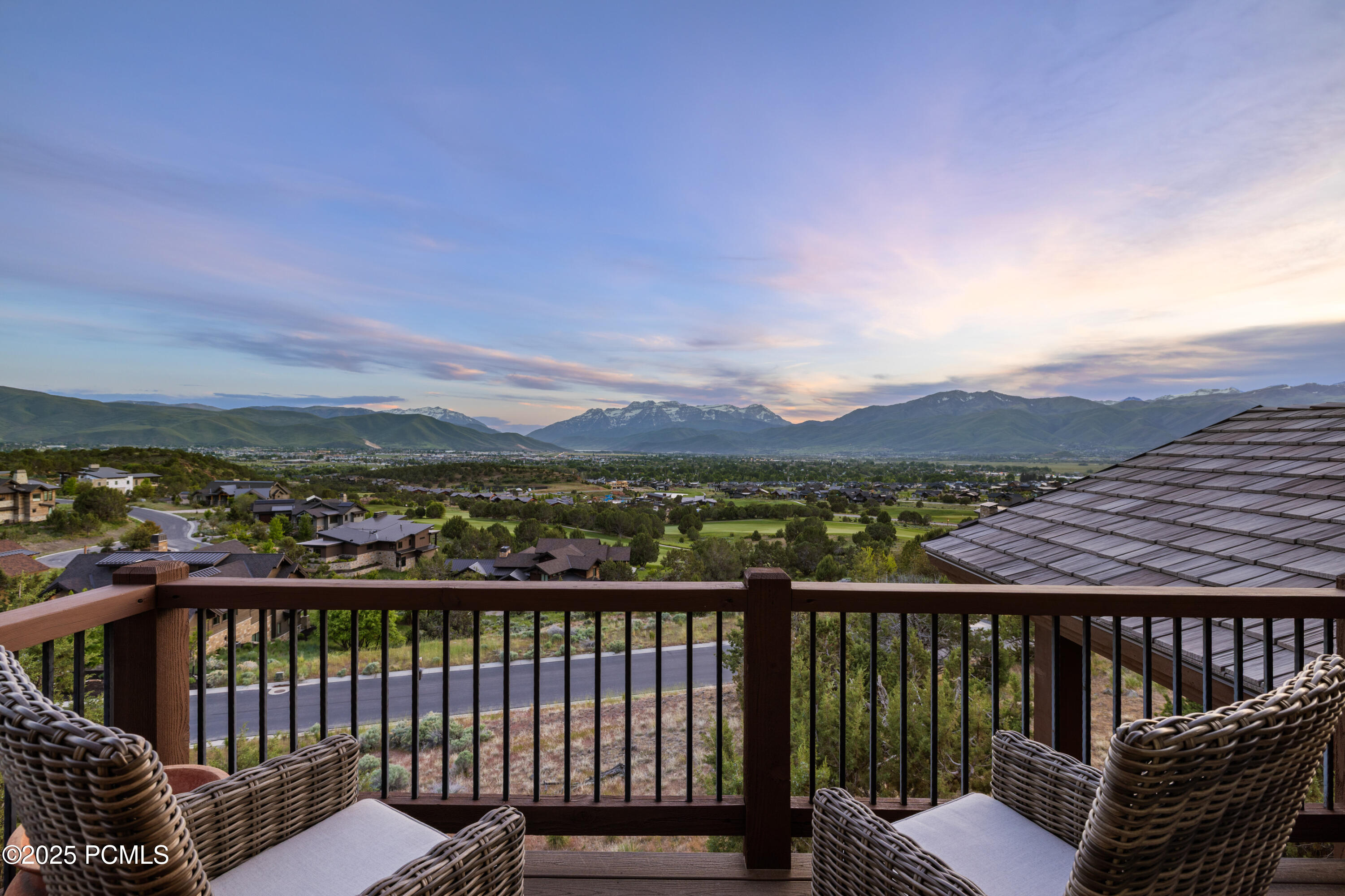 2314eFlattopMountainDr-22
