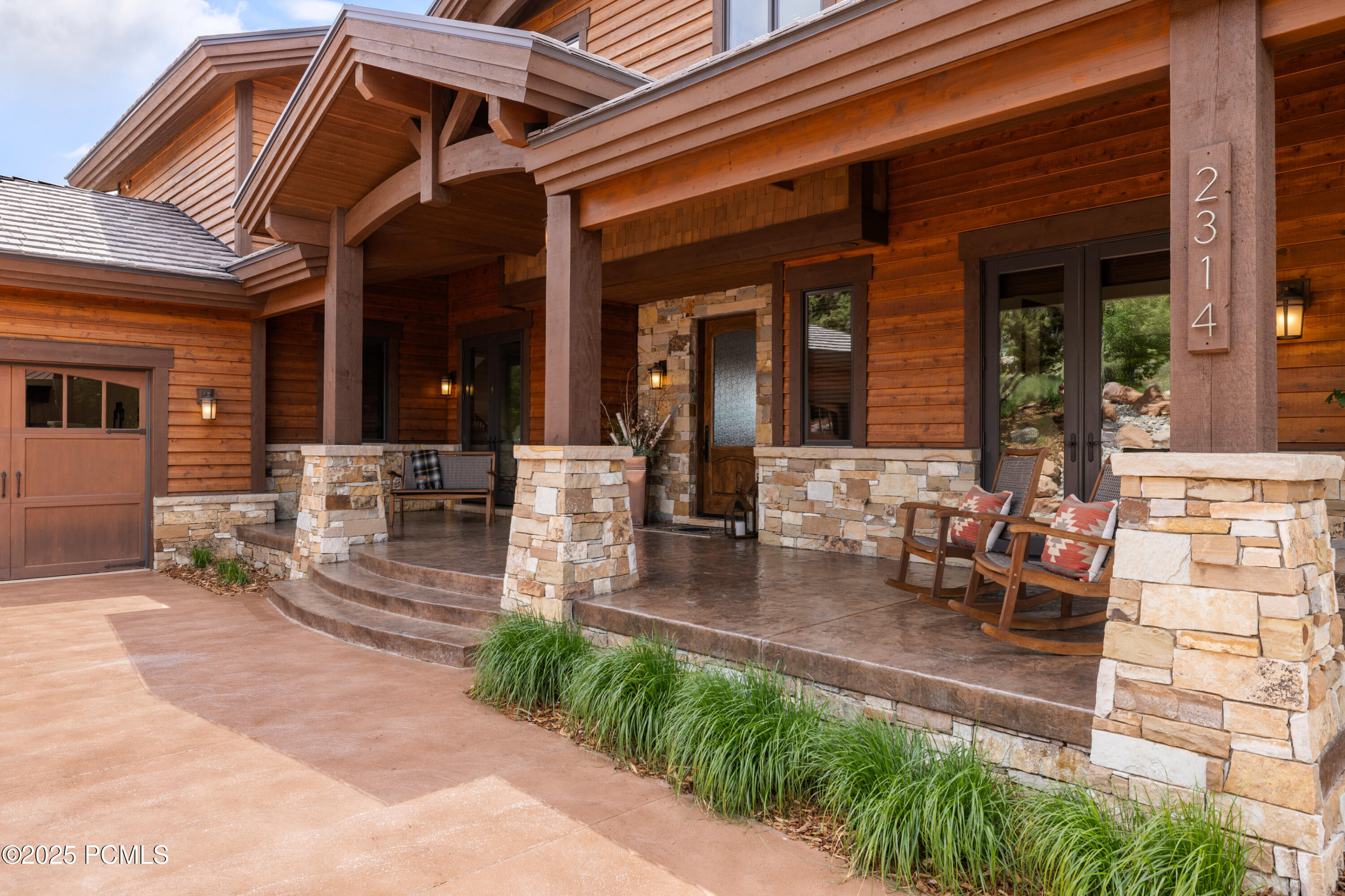 2314eFlattopMountainDr-60