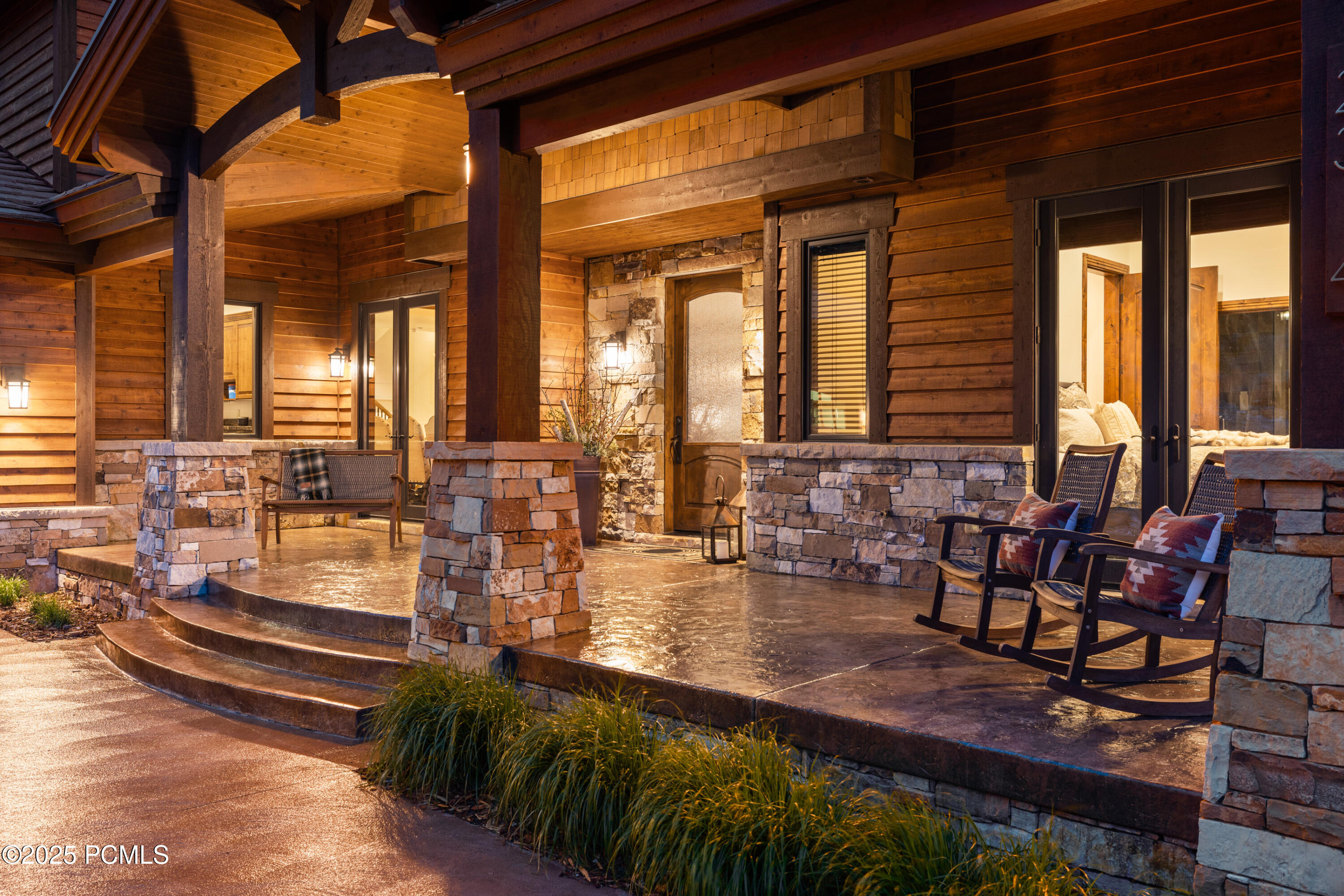 2314eFlattopMountainDr-51