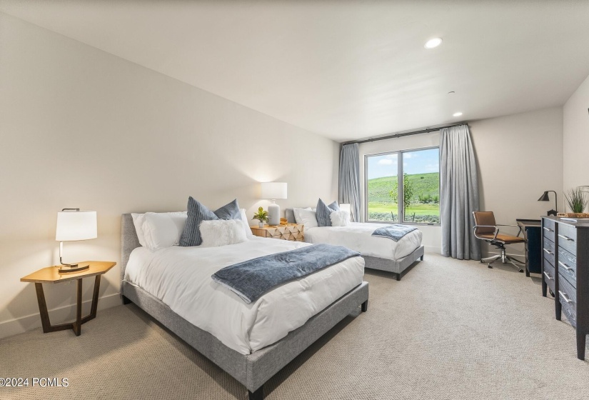 27_Bedroom_1800x1200_4135218