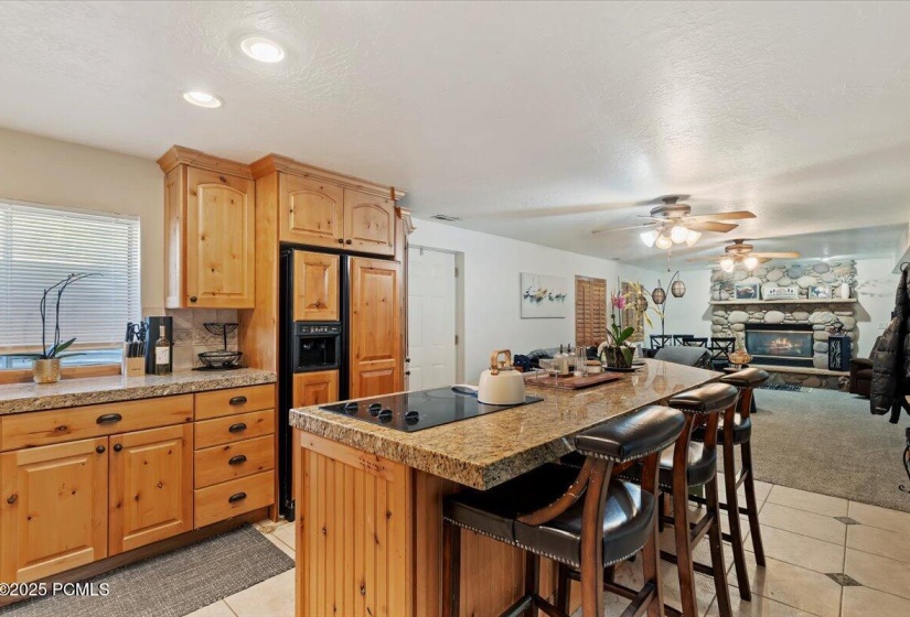 38-Kitchenette