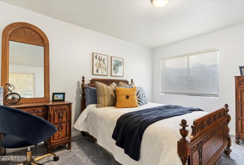 41-Bedroom