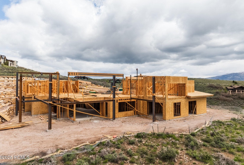 018_9747nridgewaycir13_594