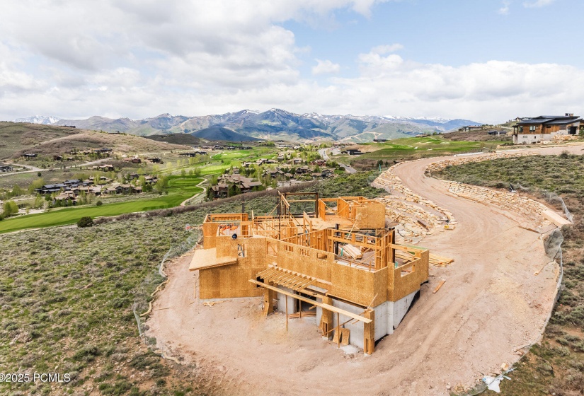 009_9747nridgewaycir4_967