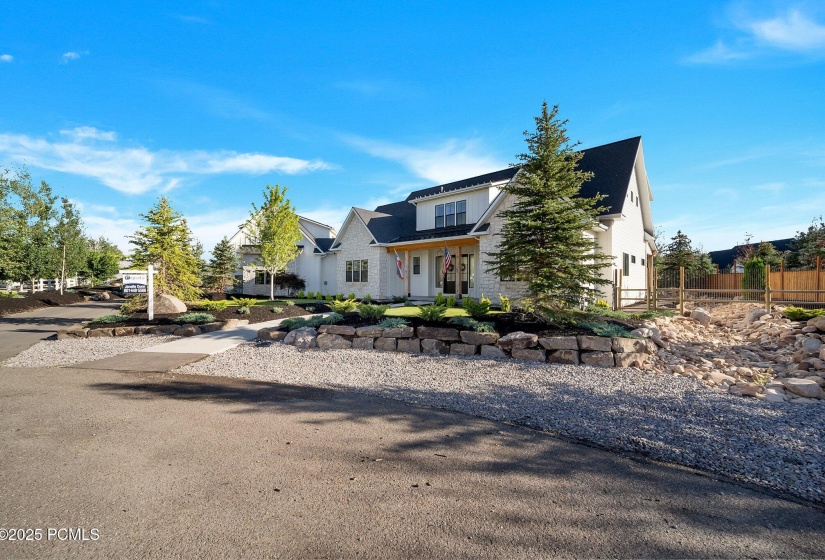 8-web-or-mls-QP-08157