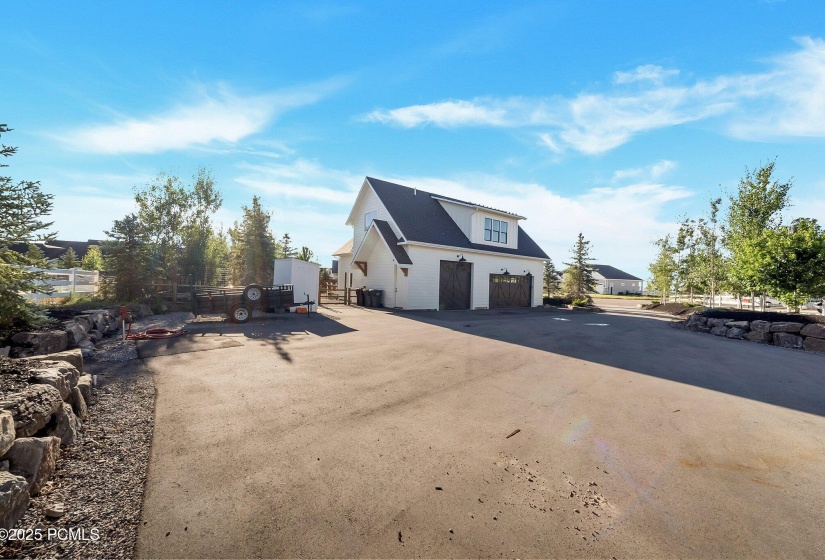 11-web-or-mls-QP-08166