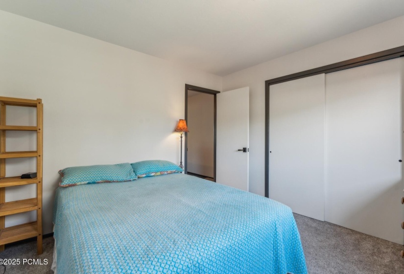 20_Bedroom_1800x1200_4235593