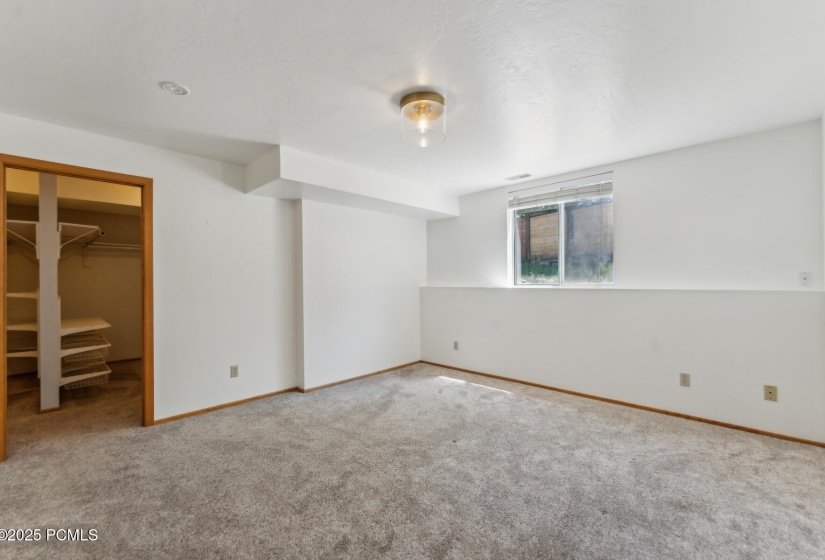 41_Bedroom_1800x1200_4235613