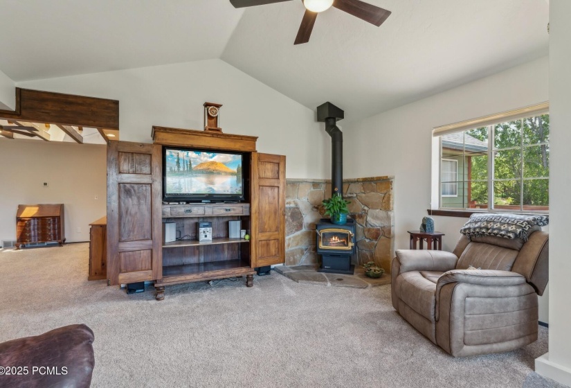 5_Livingroom_1800x1200_4235575