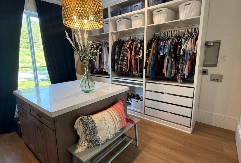 Closet 2