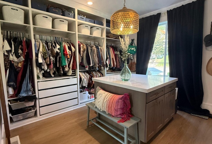 Closet 3