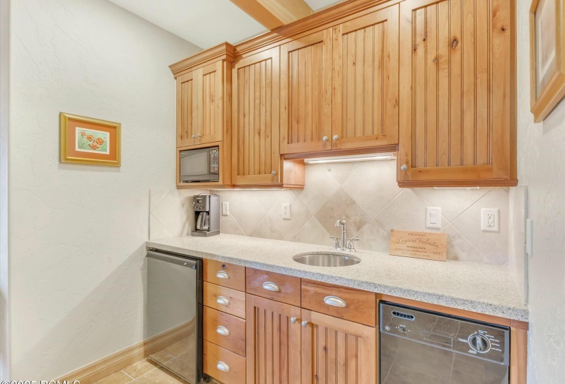 Lower Wet Bar