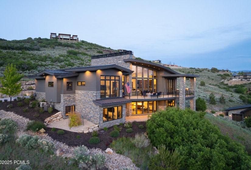 009_1703chimneyrockrd-2_404