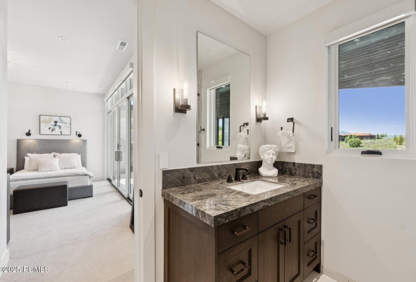 63_Bathroom_1800x1200_4239884