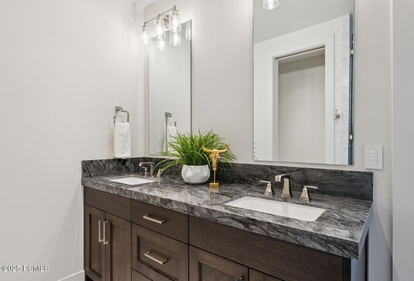 68_Bathroom_1800x1200_4239888