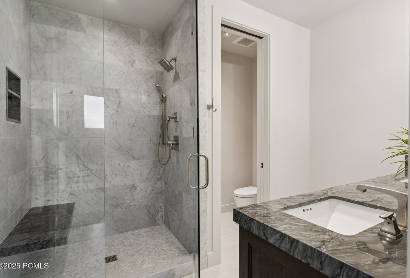 69_Bathroom_1800x1200_4239889