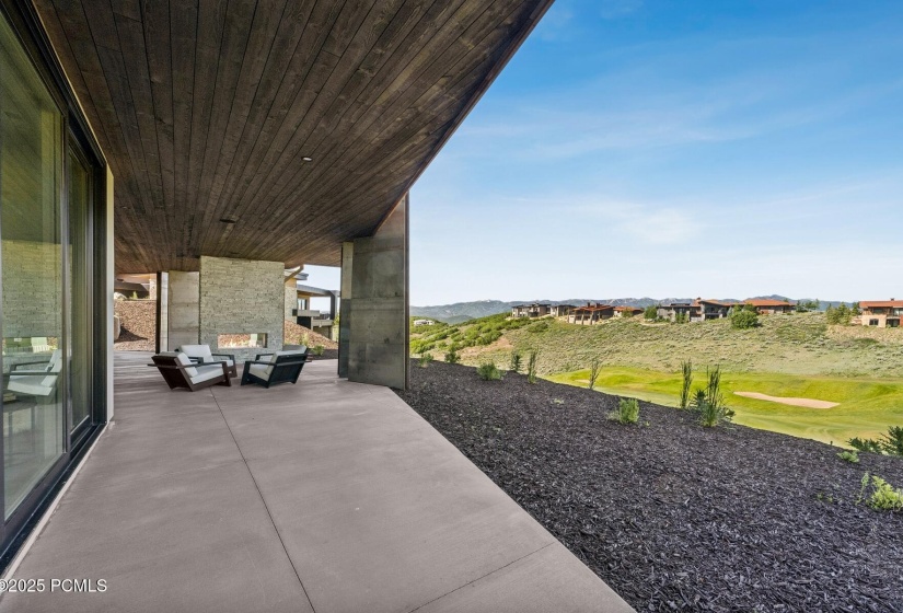 74_Exterior_1800x1200_4241978