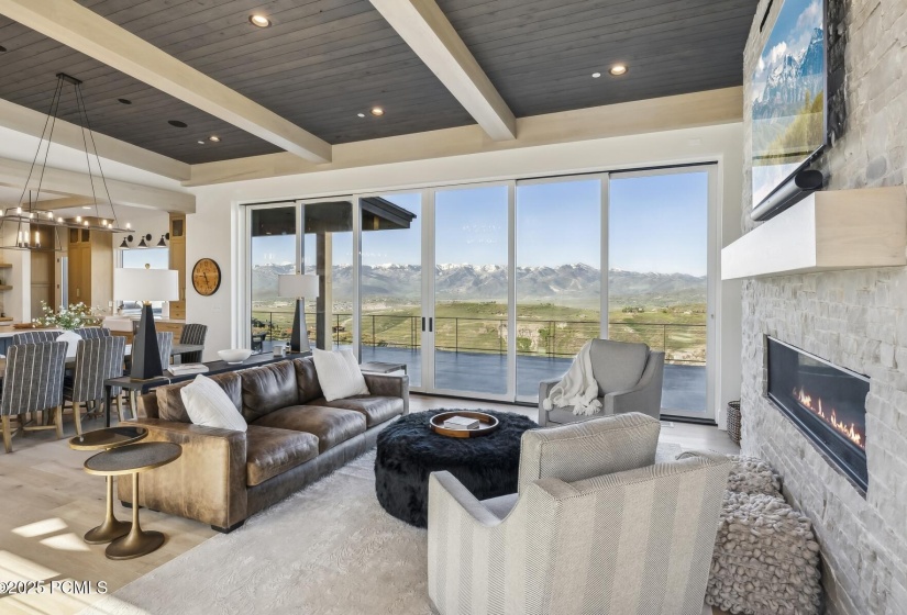 10_Livingroom_1800x1200_4232988
