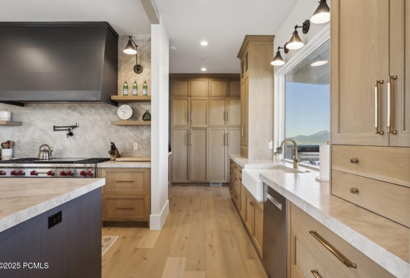 32_Kitchen_1800x1200_4233001