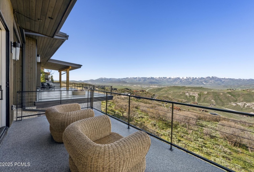 41_Balcony_1800x1200_4233014