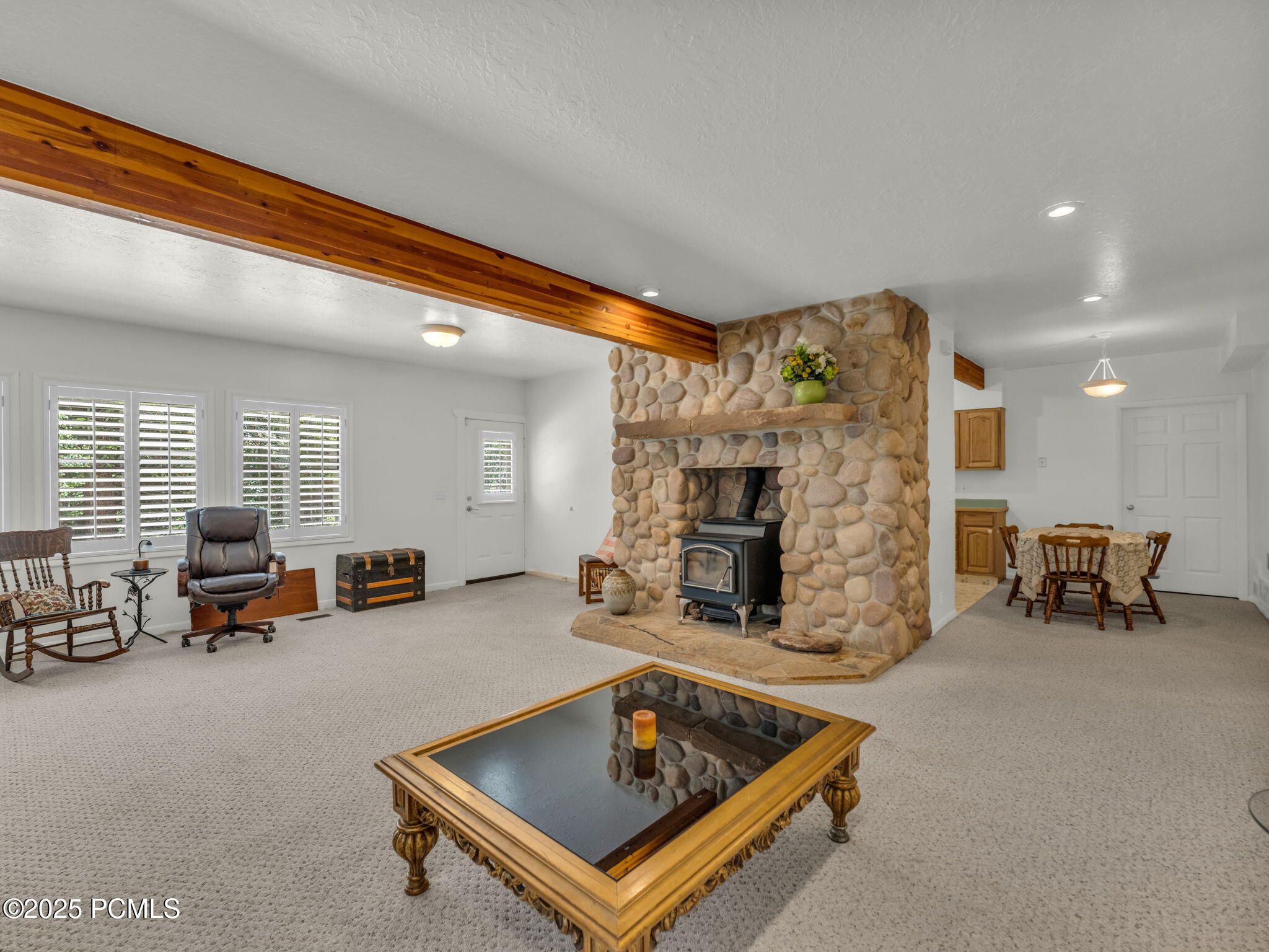 21-web-or-mls-7634-pinebrook-rd