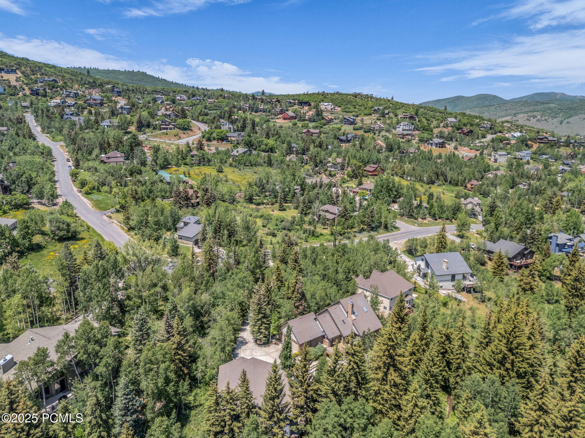 33-web-or-mls-7634-pinebrook-rd