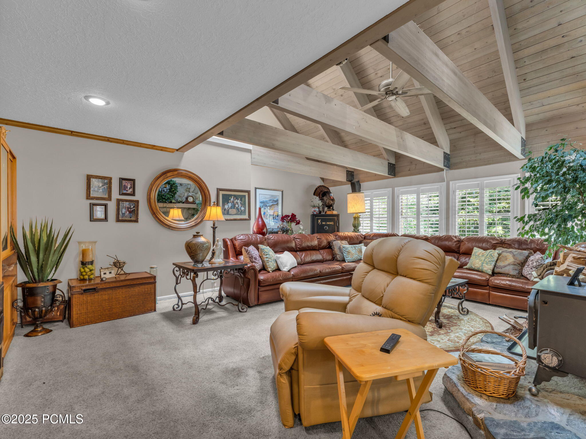 7-web-or-mls-7634-pinebrook-rd
