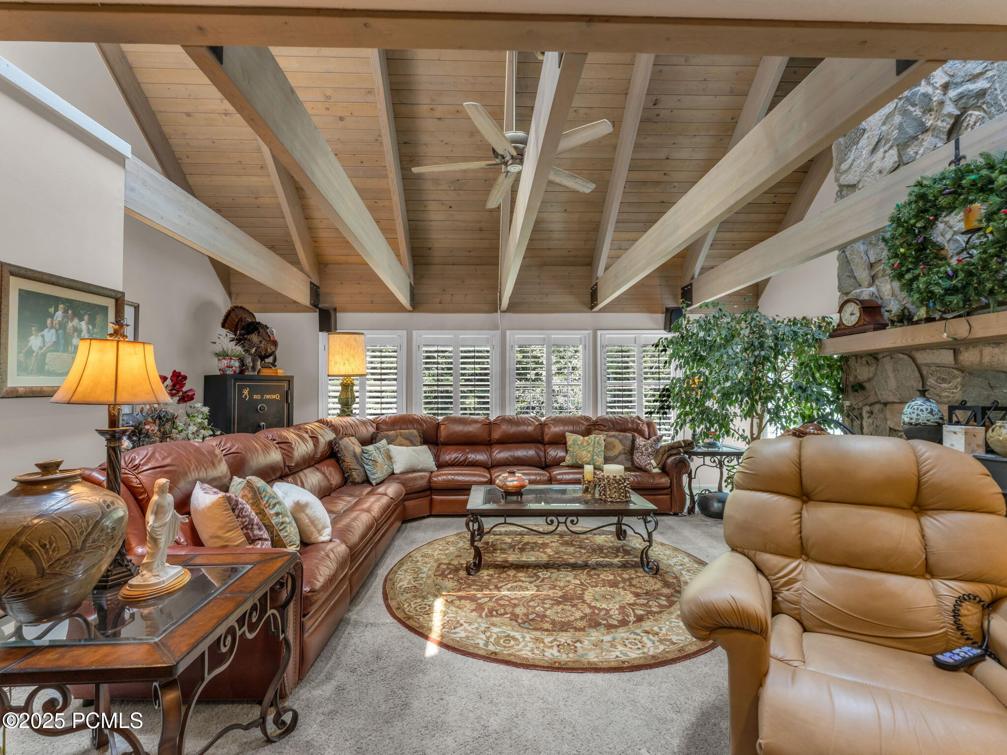 8-web-or-mls-7634-pinebrook-rd