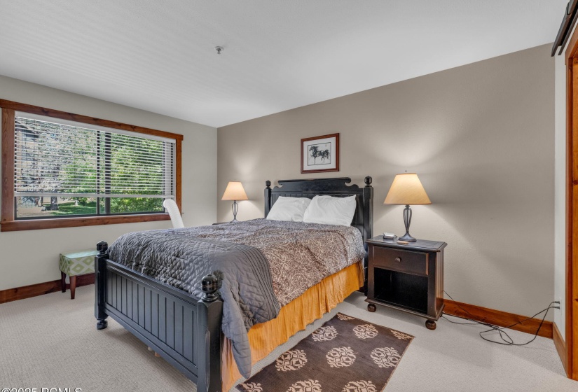 10-web-or-mls-6821-n-2200-w-unit-11c