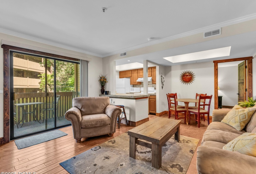 4-web-or-mls-6821-n-2200-w-unit-11c