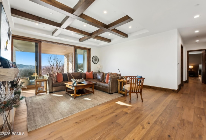 9_Familyroom_1800x1200_4211844