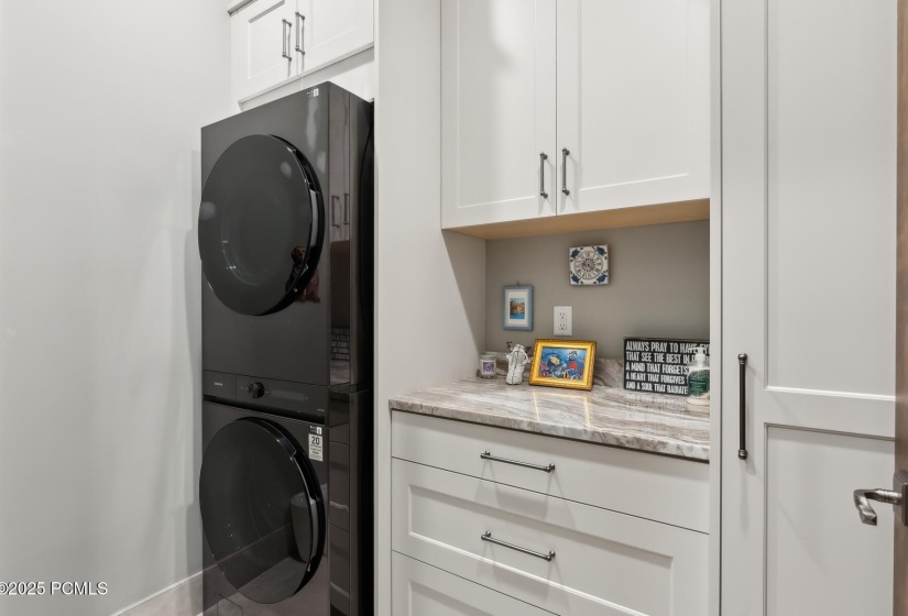 14_Laundry_1800x1200_4210565