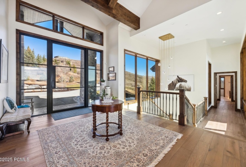 32_Entryway_1800x1200_4211858