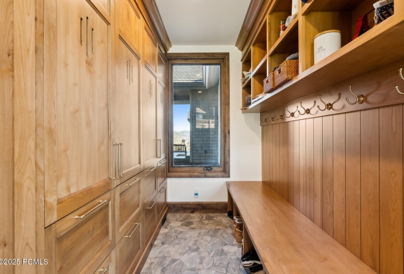 50_Mudroom_1800x1200_4211869