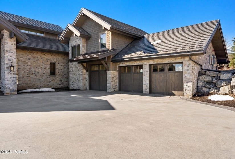 74_Exterior_1800x1200_4211889