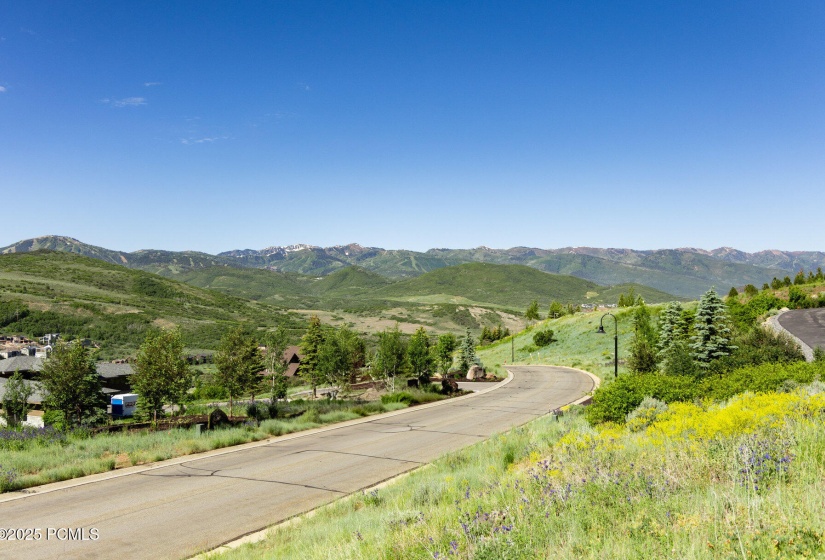 011_13835ndeercanyondrive-30_48