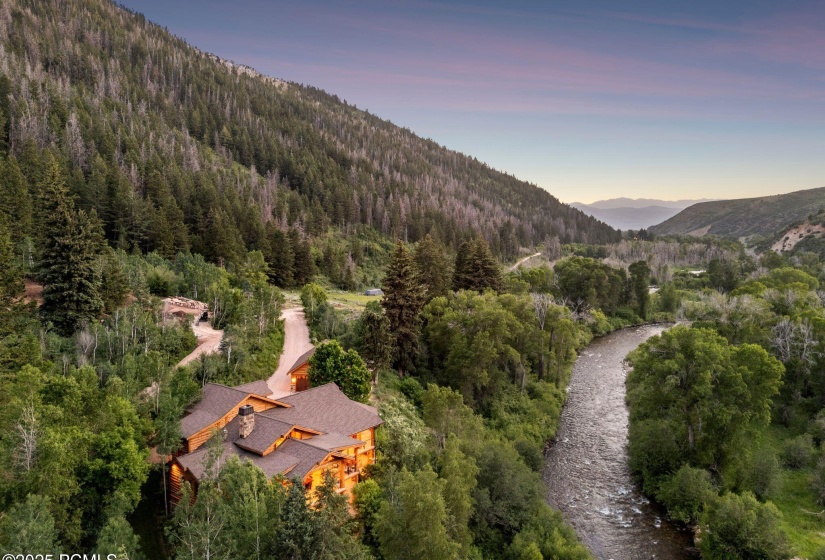 95_DJI_20250619211344_0176_D