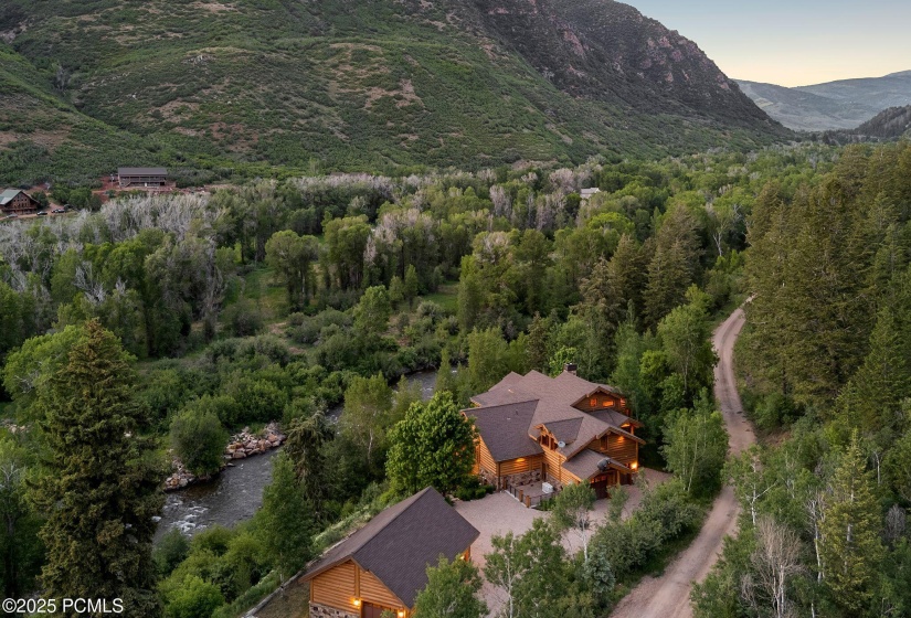 96_DJI_20250617210949_0130_D_RealPhoto-v