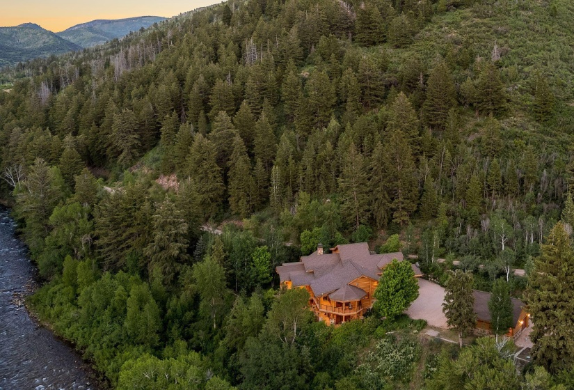 97_DJI_20250617210815_0115_D_RealPhoto-v