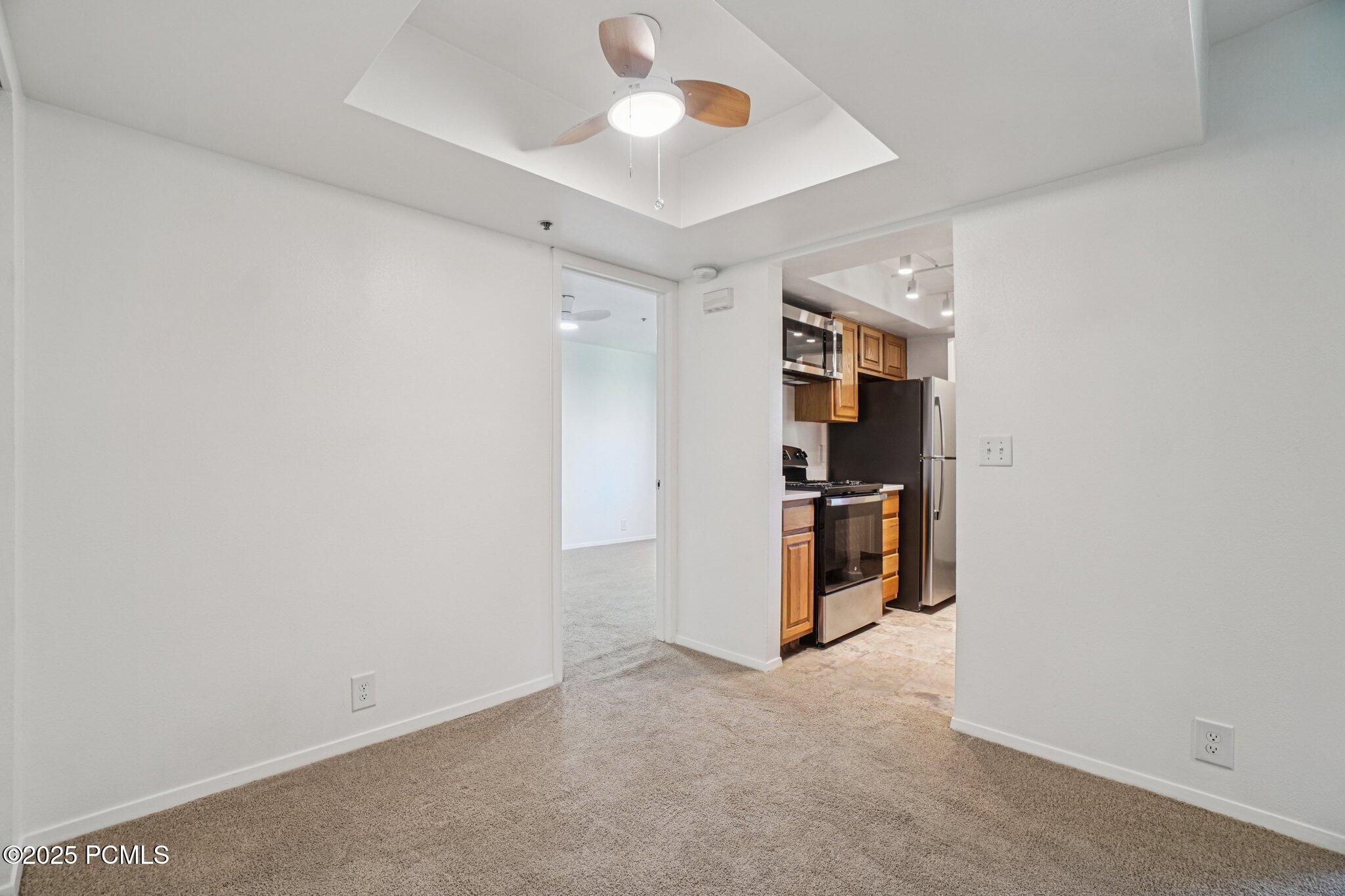 6-web-or-mls-N 2200 W 9i-1906-005