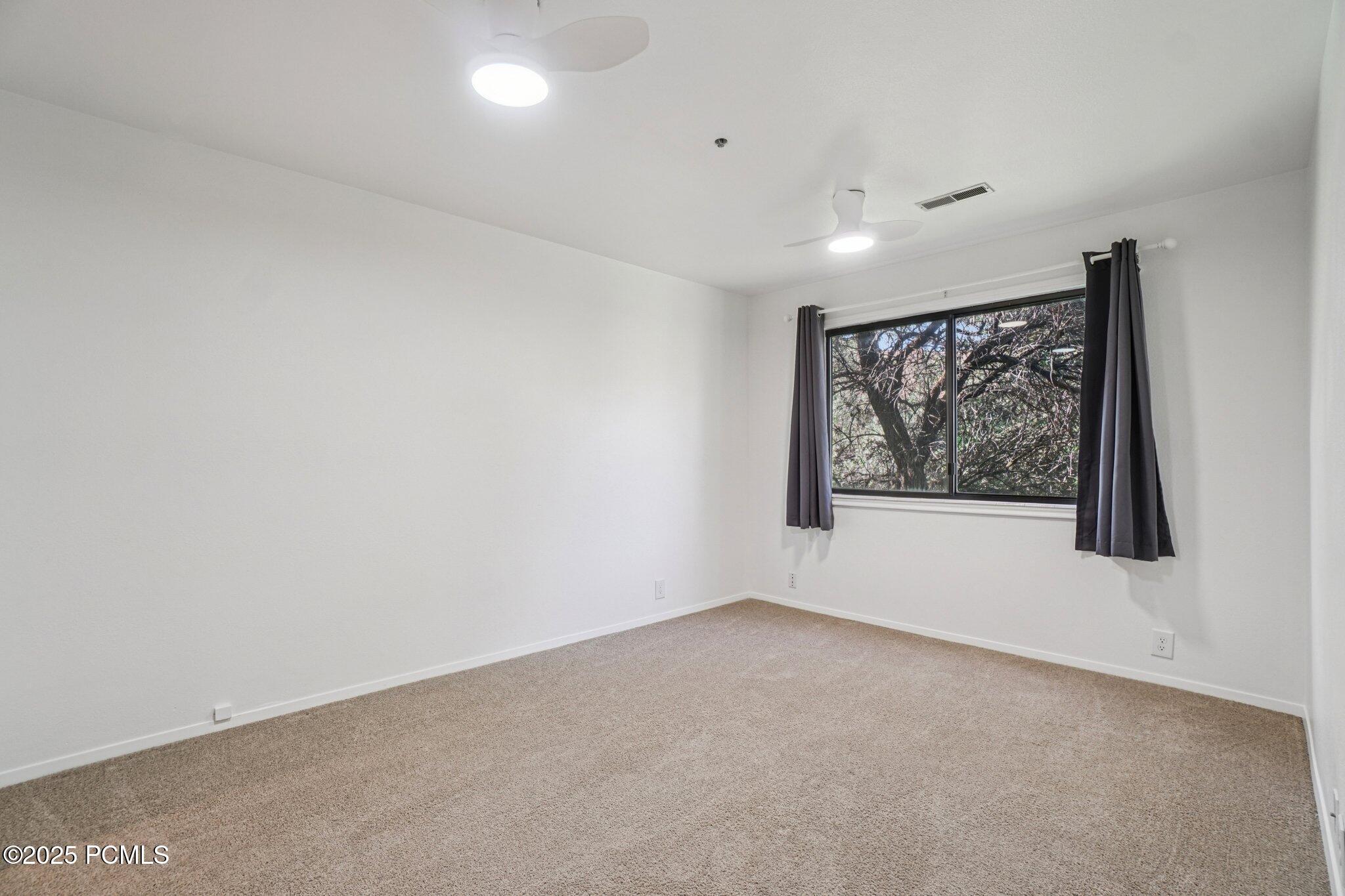 12-web-or-mls-N 2200 W 9i-1906-011