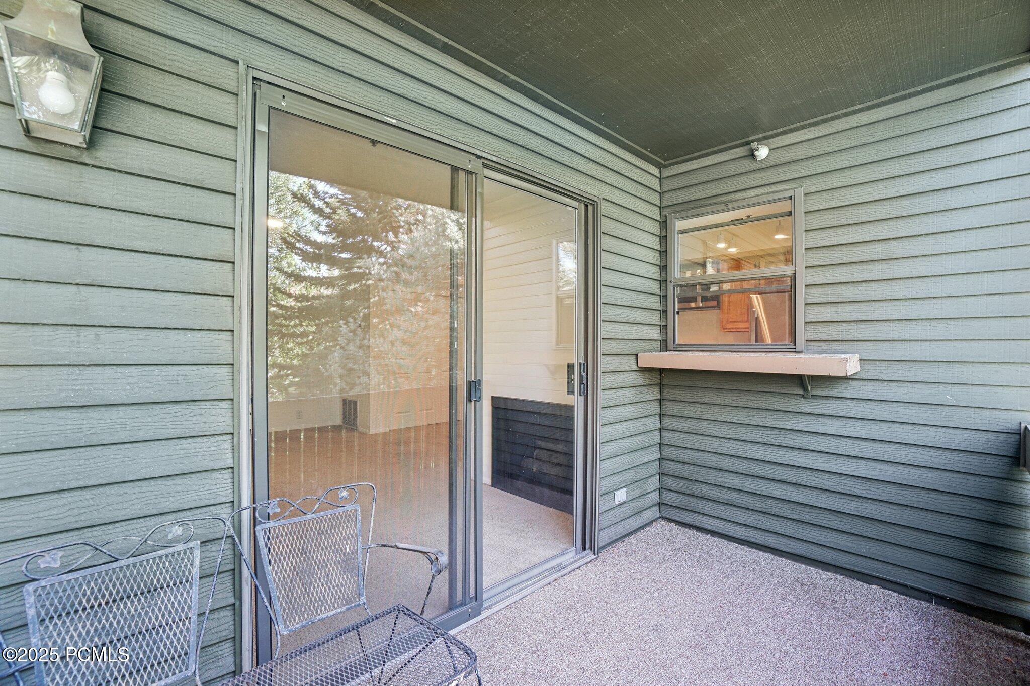 17-web-or-mls-N 2200 W 9i-1906-016