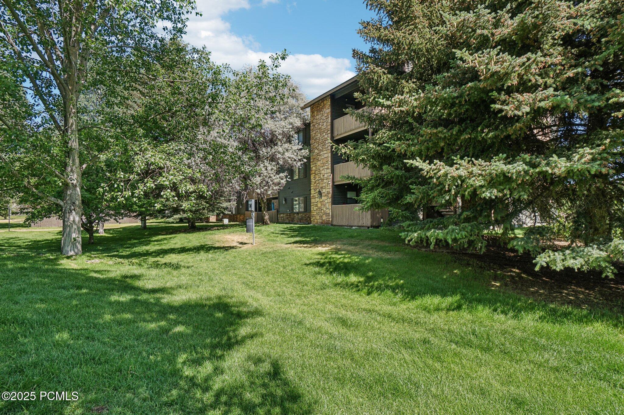 22-web-or-mls-N 2200 W 9i-1906-021