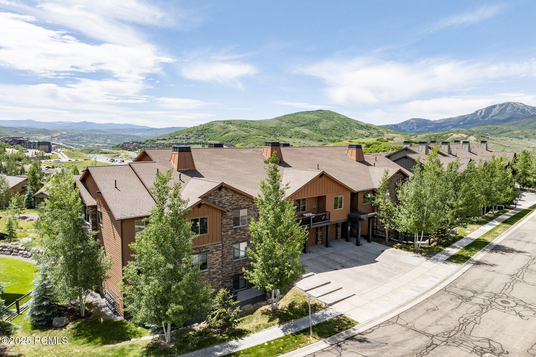 001_1261_w_black_rock_trail_39d033_697
