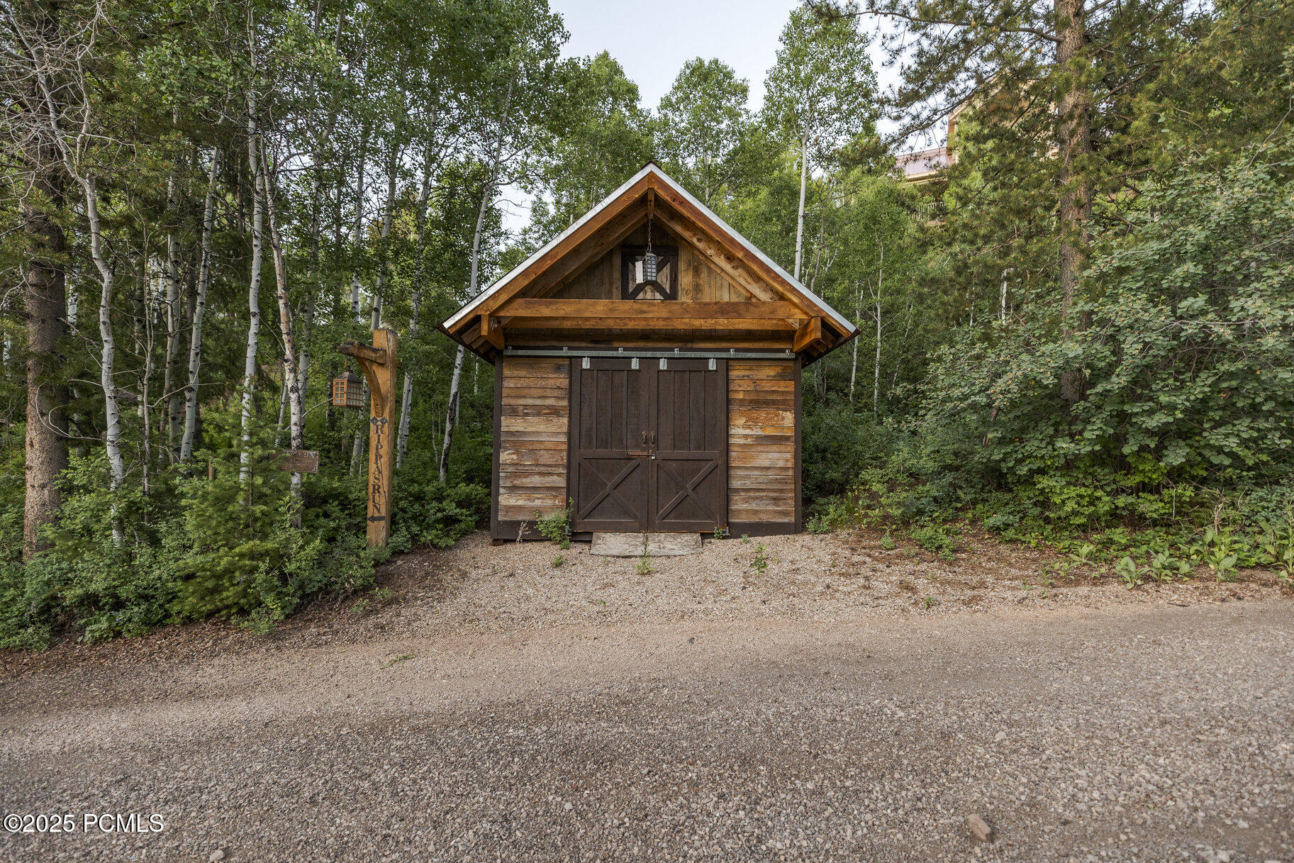 035_4196_hidden_lake_road-32_536