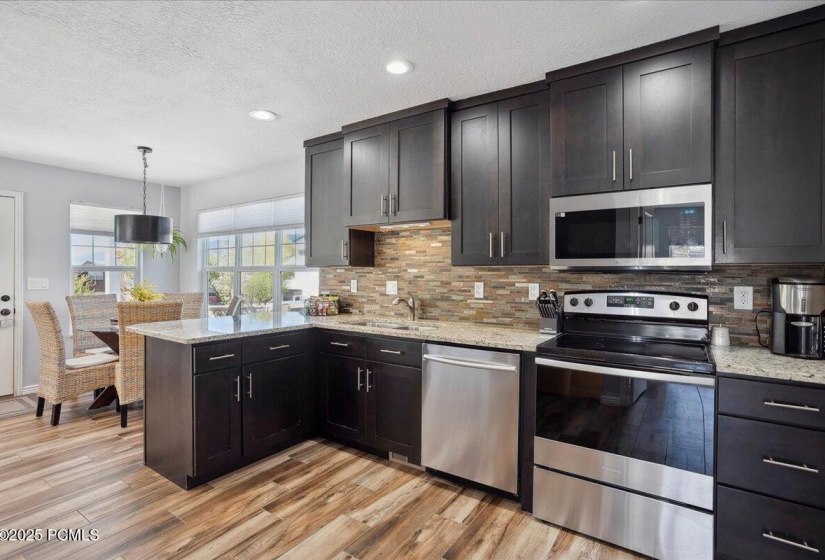 11-Kitchen