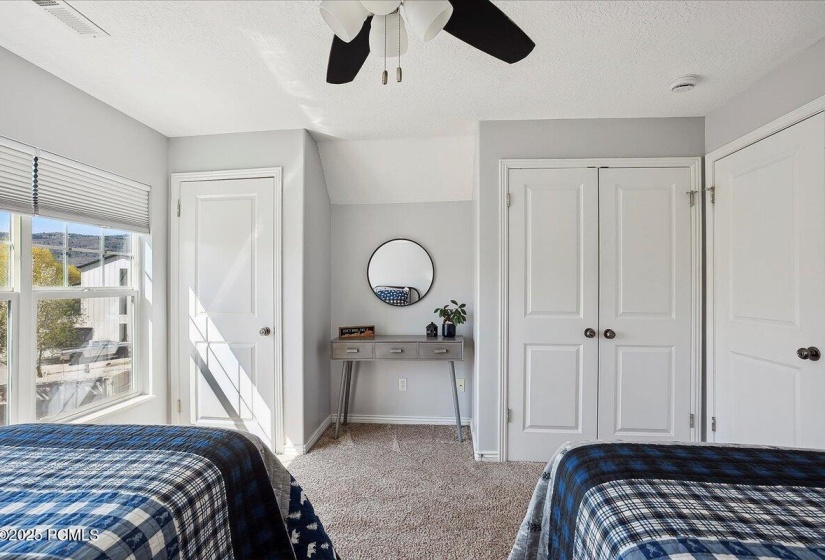 19-Bedroom