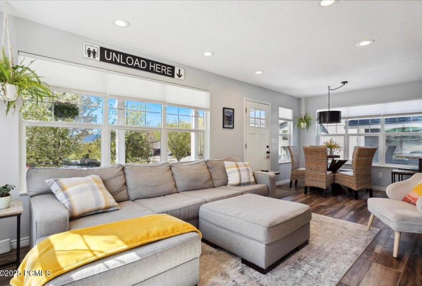 07-Living Room